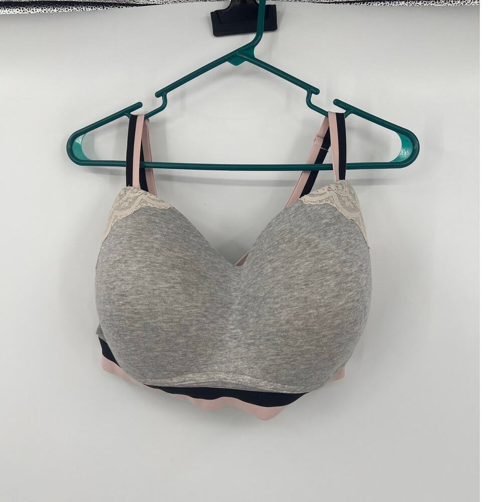 NWOT Cacique Wireless 42DD T Shirt Bra Grey Black & Pink with White lace trim